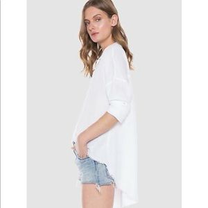 Cloth & Stone frayed hem hi low button front top L